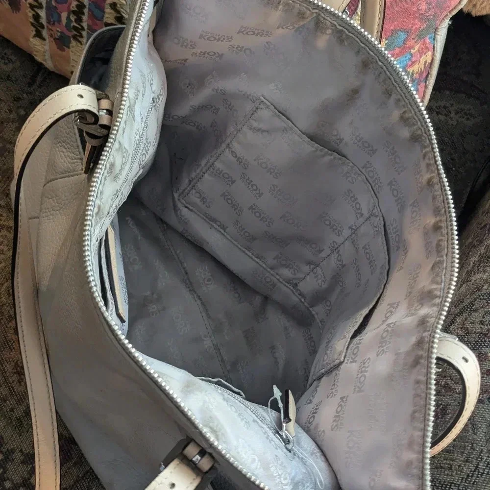 Authentic Michael Kors Jet Set Leather Tote